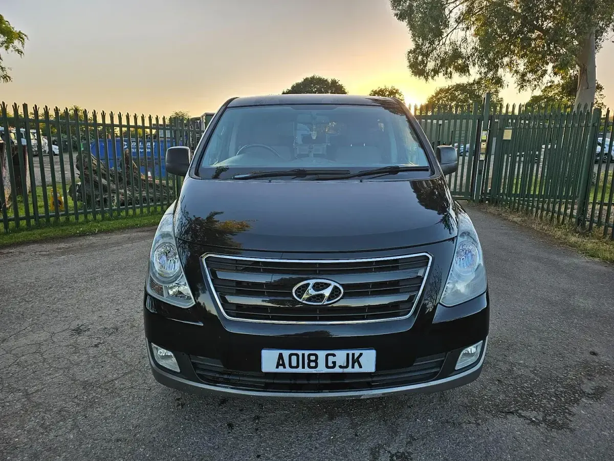 Used Hyundai I800 SE 2018 Black MPV