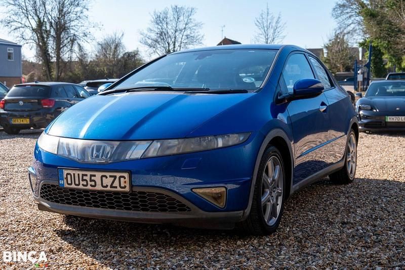 Begagnad Honda Civic ES 140 HK (102 kW) 2005 Blå Halvkombi