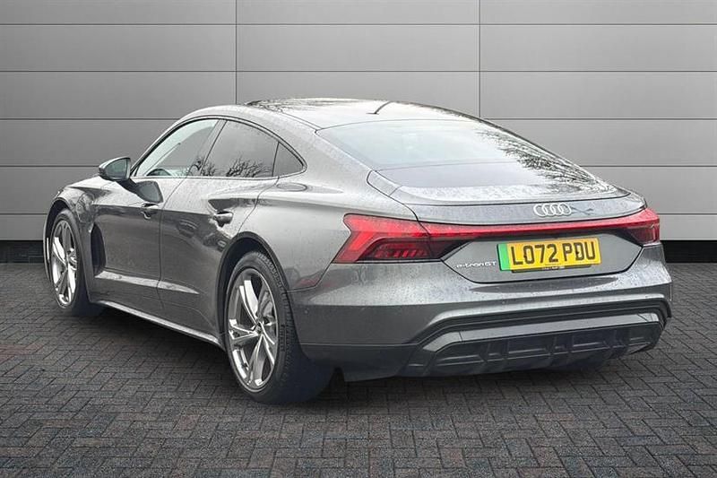 Used Audi e-tron GT quattro Design 389 kW (530 HP) 2022 Daytona grey Sedan