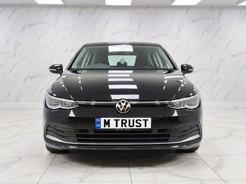 Used VW Golf VIII Style 130 HP (95 kW) 2021 Black Hatchback