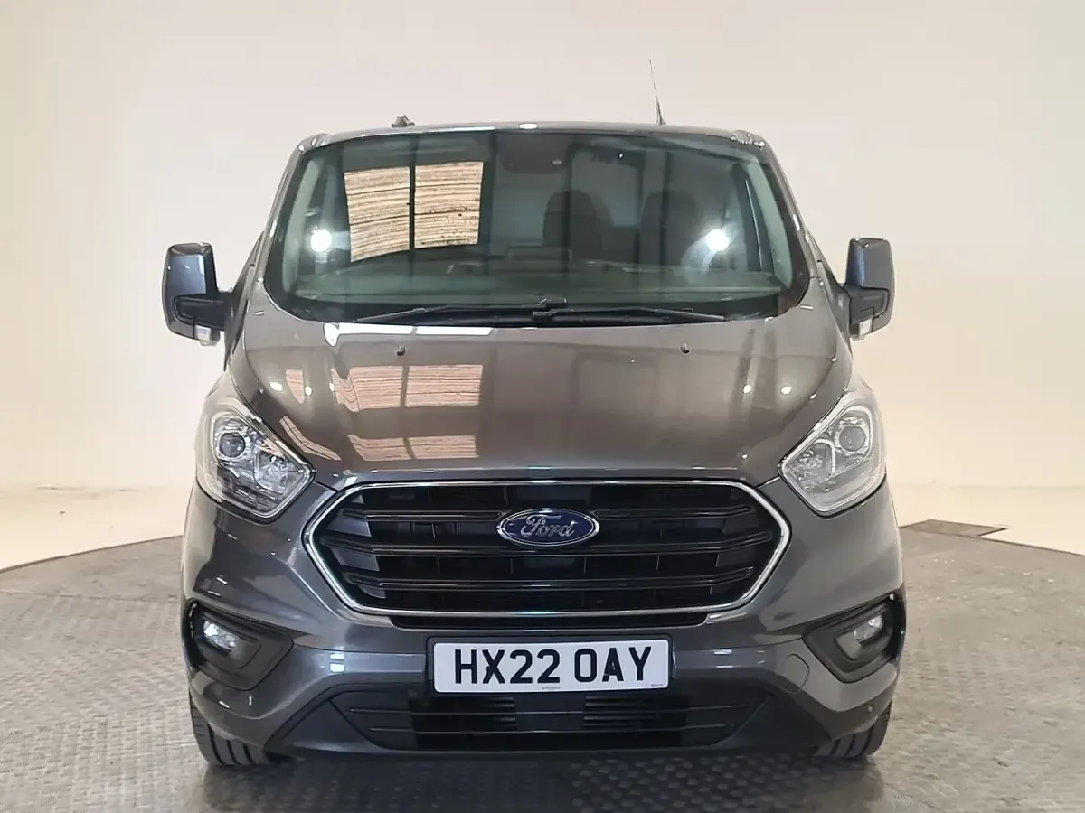 Used Ford Transit Custom Limited 130 HP (95 kW) 2022 Grey Van