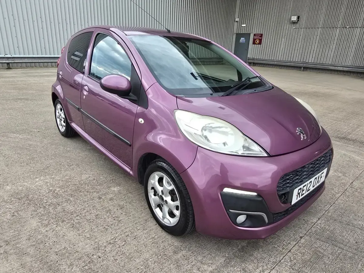 Second-hand Peugeot 107 Allure 68 CP (50 kW) 2012 Mov Hatchback