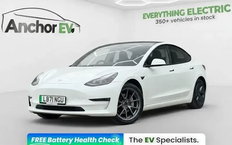 Używany Tesla Model 3 Long Range AWD 258 kW (351 KM) 2023 Sedan/Limuzyna