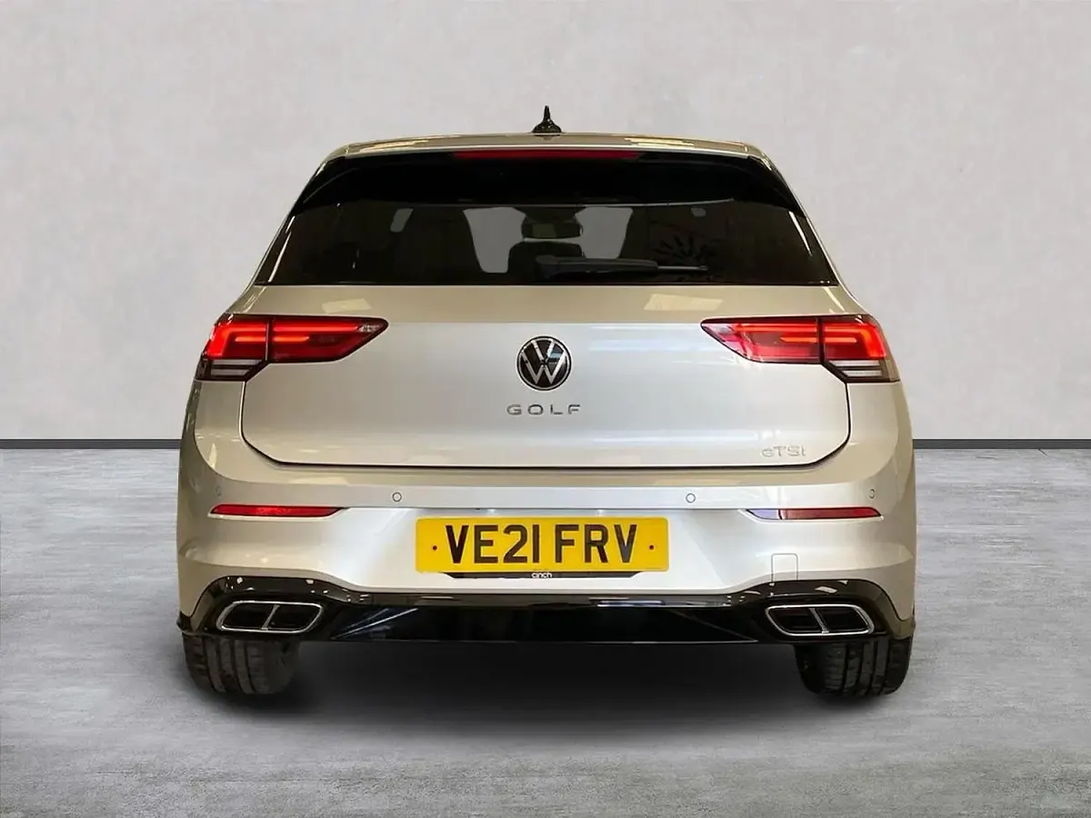 Used VW Golf VII R-line 150 HP (110 kW) 2021 Silver Hatchback