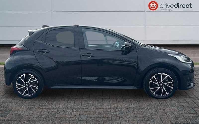 Used Toyota Yaris Hybrid Design 116 HP (85 kW) 2026 Hatchback