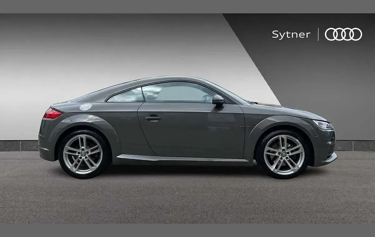 Usado Audi TT Sport 194 HP (142 kW) 2021 Cinzento Coupé