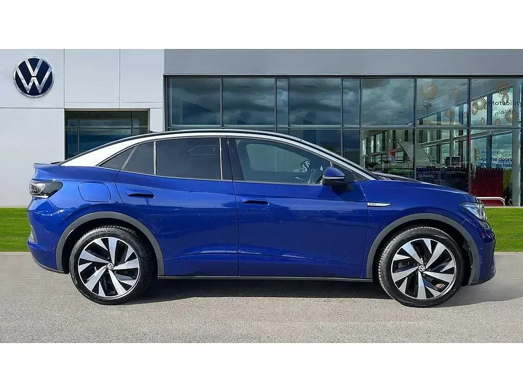 Used VW ID.5 Pro Performance 150 kW (204 HP) 2022 Blue dusk metallic black SUV