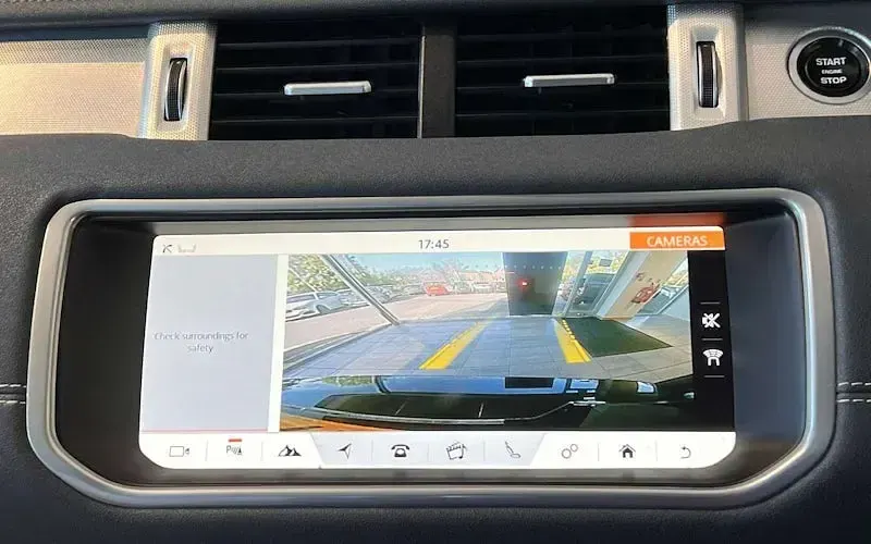 Used Land Rover Range Rover evoque HSE Dynamic 179 HP (131 kW) 2018 Hatchback