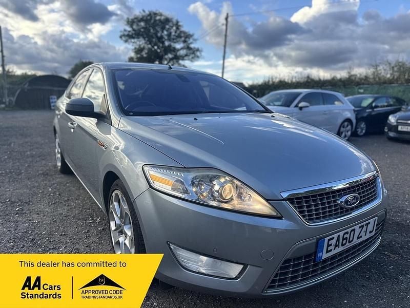 Silver Used 2010 Ford Mondeo Titanium X Hatchback | £2,845 (Good price) - Image 1/4
