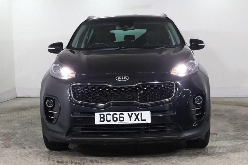 Usado Kia Sportage 115 HP (84 kW) 2017 Preto SUV