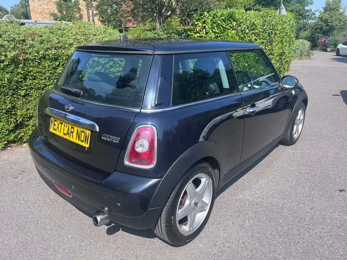 Used Mini Cooper Hatch 120 HP (88 kW) 2009 Black Hatchback