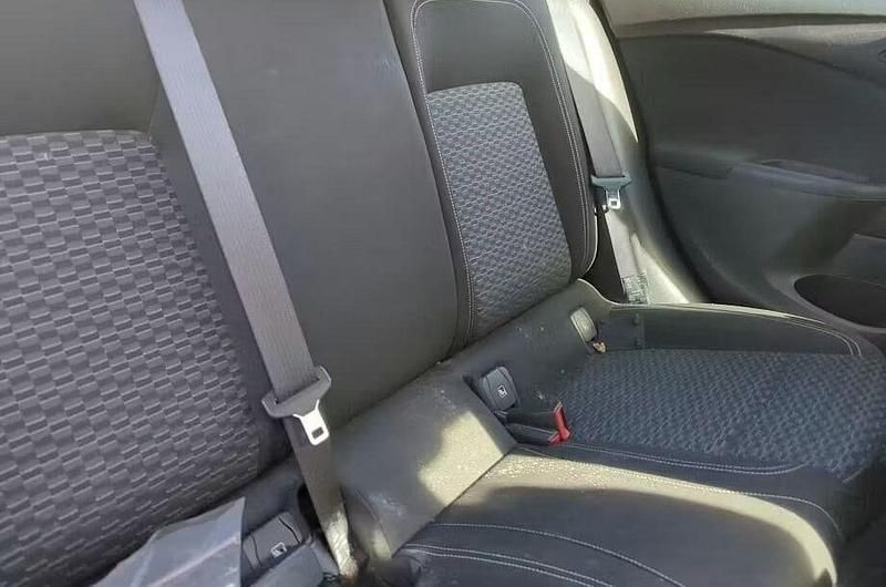 Used Vauxhall Astra SRi 136 HP (100 kW) 2016 Green Estate