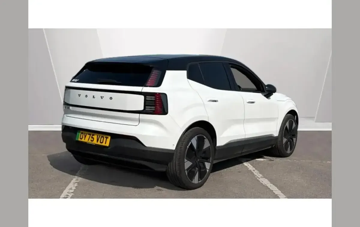 Used Volvo EX30 Performance 314 kW (428 HP) 2025 White SUV