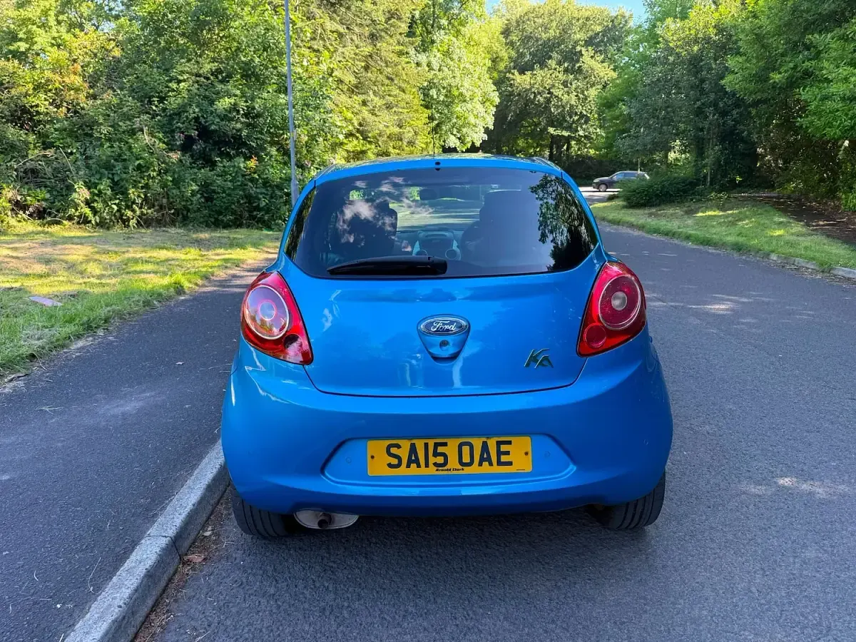 Used Ford Ka Zetec 69 HP (50 kW) 2015 Blue Hatchback