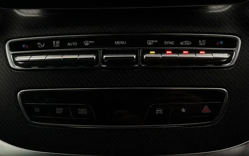 Used Mercedes V220 AMG line 163 HP (119 kW) 2020 Black MPV