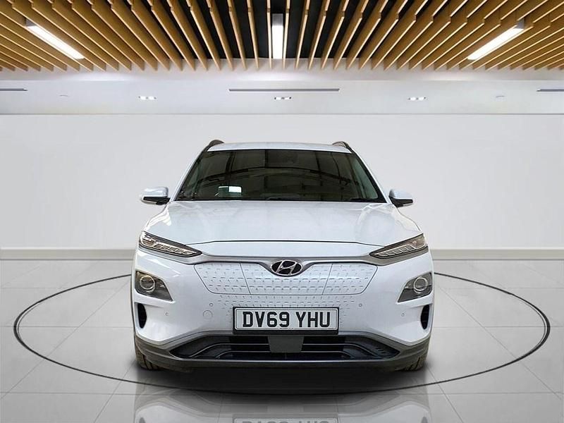 Second-hand Hyundai Kona Premium SE 150 kW (204 CP) 2019 Alb SUV