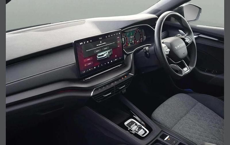 Used Skoda Octavia SportLine 147 HP (108 kW) 2025 Graphite grey metallic Estate