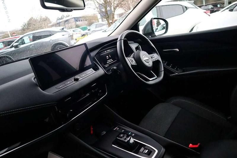 Used Nissan Qashqai N-Connecta 190 HP (139 kW) 2023 Grey SUV