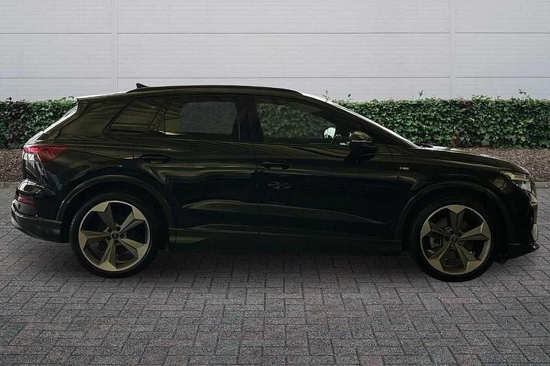 Used Audi Q4 e-tron Black Edition 210 kW (286 HP) 2025 Black SUV