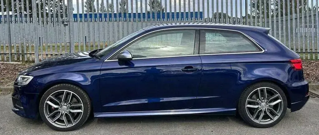 Used Audi S3 Sportback Premium 310 HP (228 kW) 2016 Blue Hatchback
