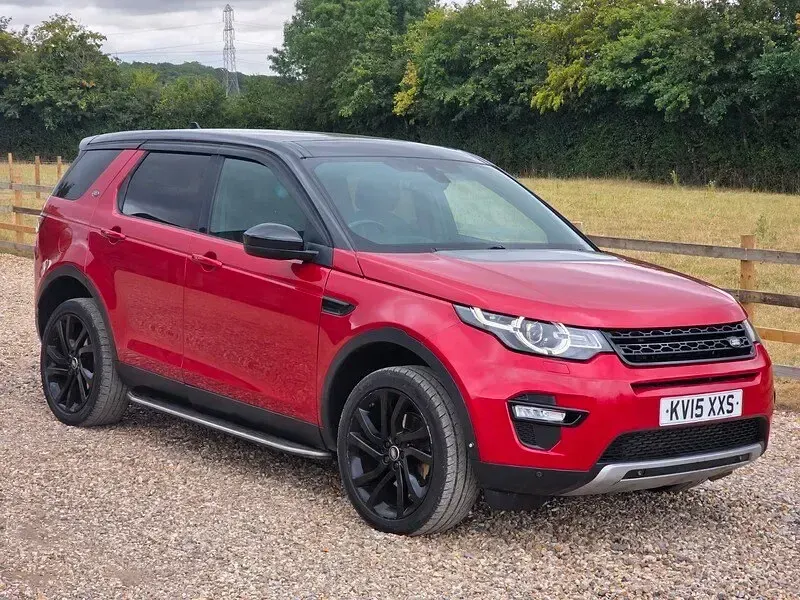 Used Land Rover Discovery 4 HSE Luxury 190 HP (139 kW) 2015 Red SUV