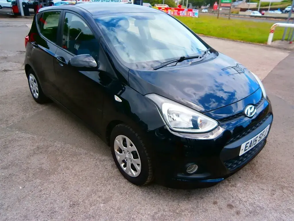 Used Hyundai i10 SE 87 HP (63 kW) 2015 Black Hatchback