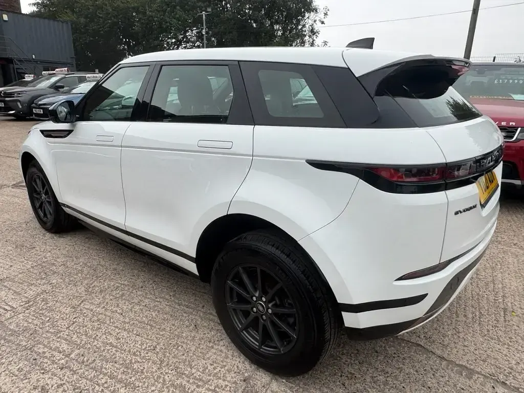 Used Land Rover Range Rover evoque R-Dynamic 163 HP (119 kW) 2021 White SUV