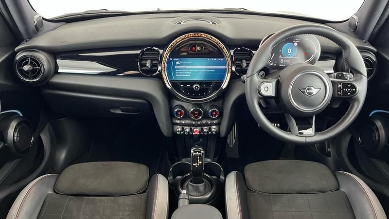 Used Mini Cooper S Hatch 176 HP (129 kW) 2024 Black Hatchback