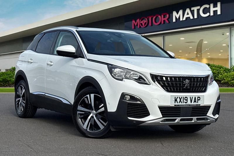 White Used 2019 Peugeot 3008 Allure Hatchback | £10,781 (Fair price) - Image 1/4
