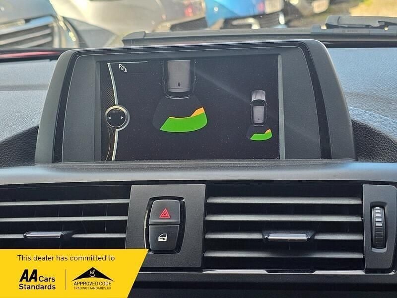 Used BMW 116 Sport Line 2012 Red Hatchback