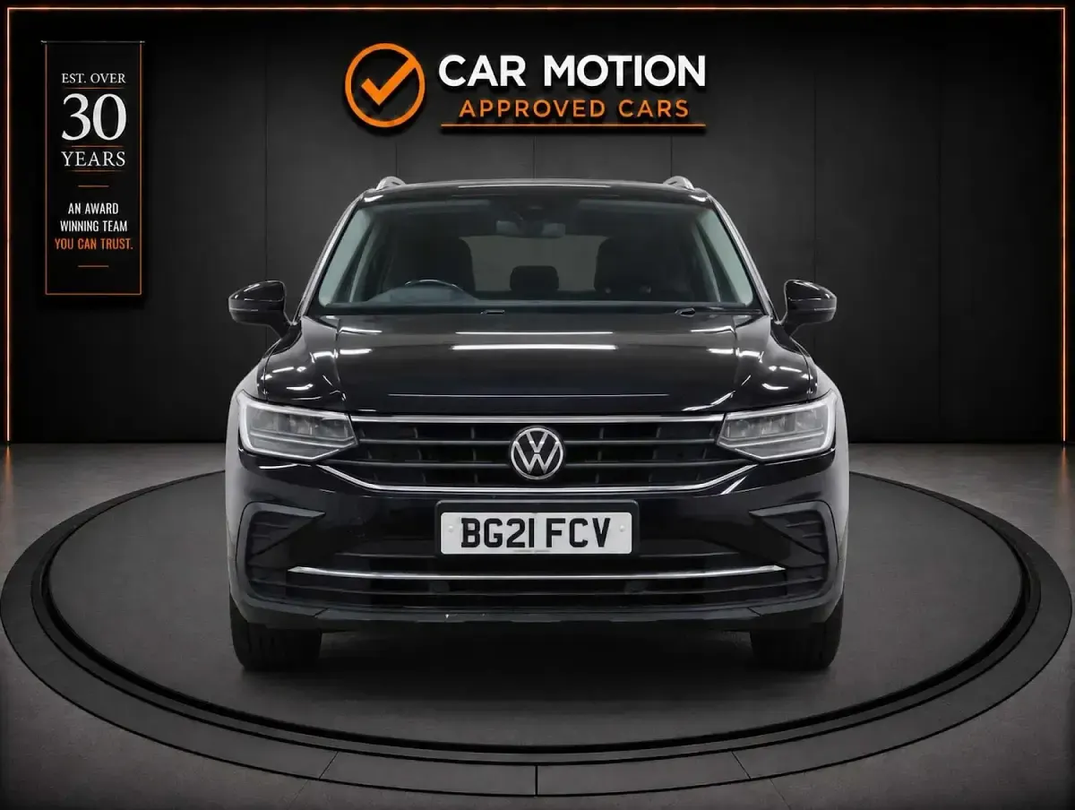 Used VW Tiguan Life 147 HP (108 kW) 2021 Black SUV