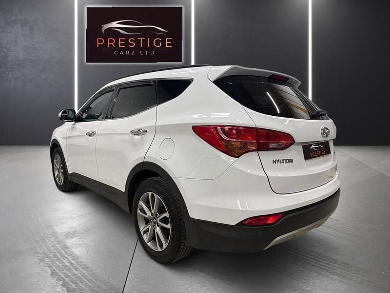 Used Hyundai Santa Fe Premium 197 HP (144 kW) 2014 White SUV