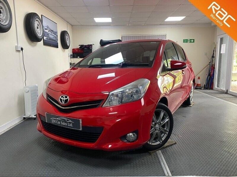 Red Used 2013 Toyota Yaris SR Hatchback | £6,500 (Fair price) - Image 1/3