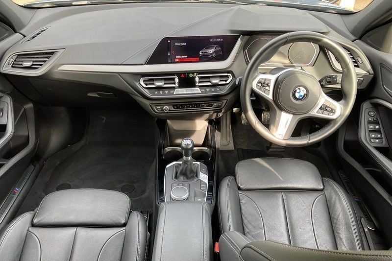 Used BMW 118 M Sport 138 HP (101 kW) 2020 Grey Hatchback