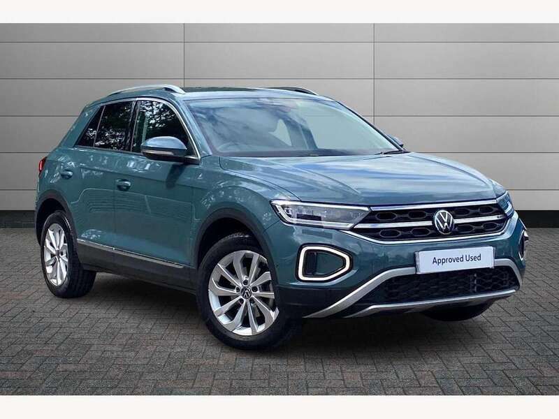 Blue Used 2022 VW T-Roc Style SUV | £24,050 (Fair price) - Image 1/4