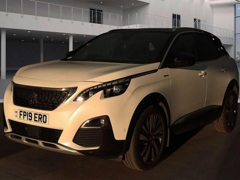 Used Peugeot 3008 Premium 131 HP (96 kW) 2019 White SUV