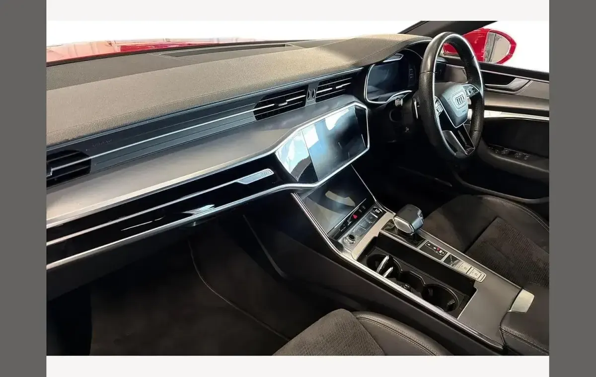 Used Audi A7 S-Line 204 HP (150 kW) 2020 Red Hatchback