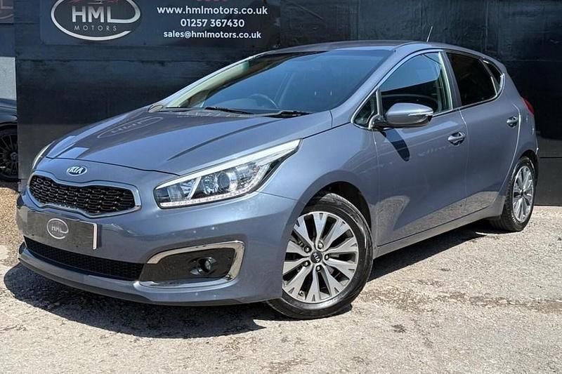 Blue Used 2016 Kia Ceed 3 Hatchback | £7,295 (Fair price) - Image 1/1