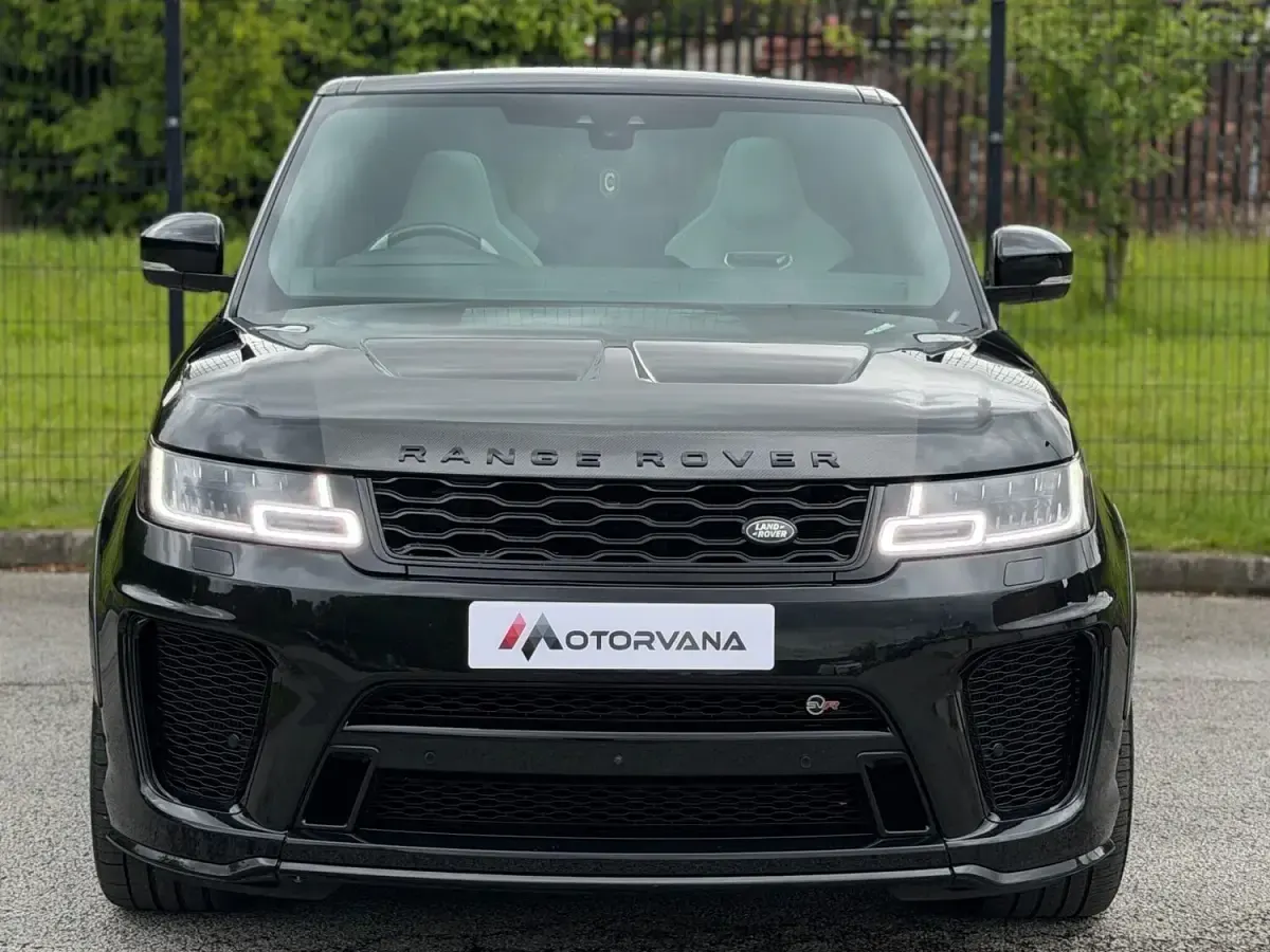Second-hand Land Rover Range Rover Sport SVR 575 CP (422 kW) 2020 Negru SUV