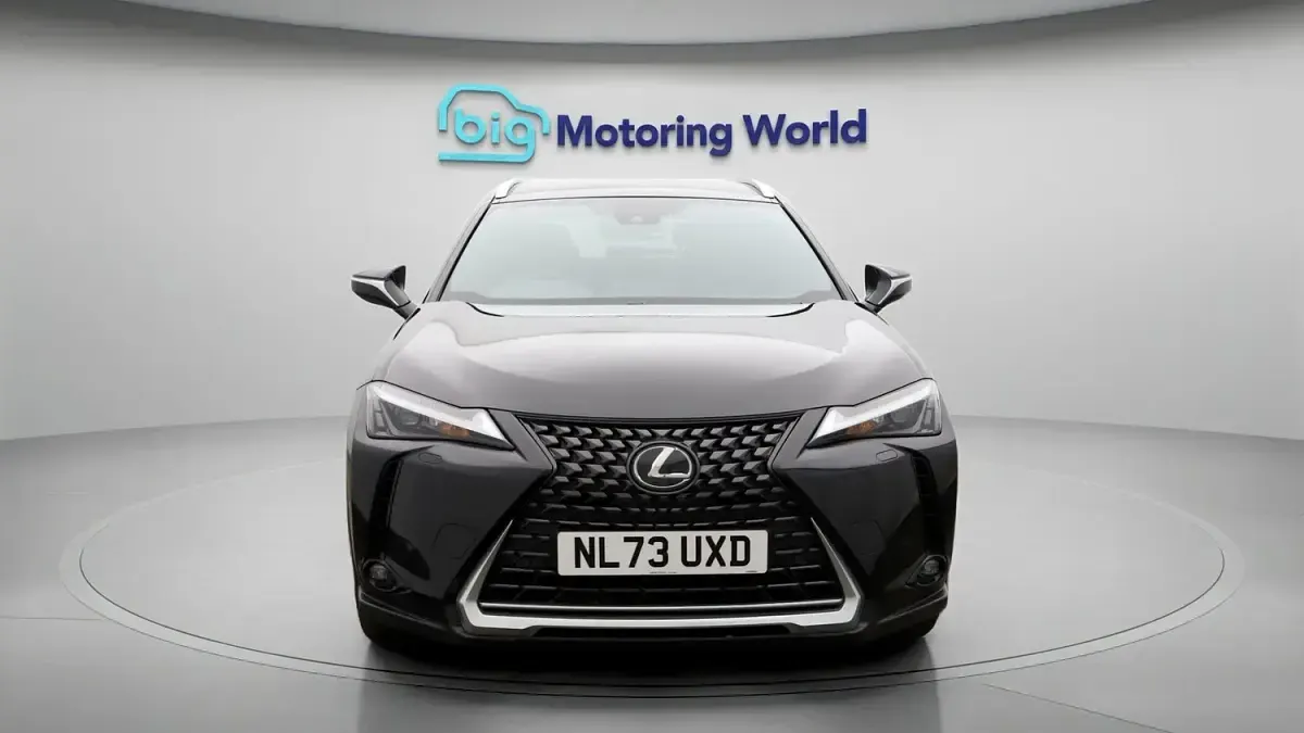 Used Lexus UX 300e 147 kW (201 HP) 2023 Black SUV