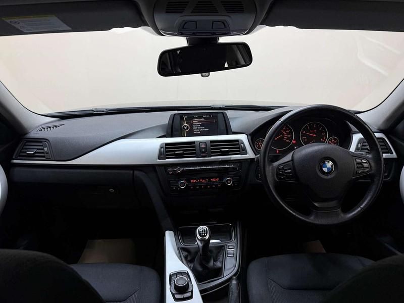 Usado BMW 320 Comfort Edition 2012 Gris Familiar