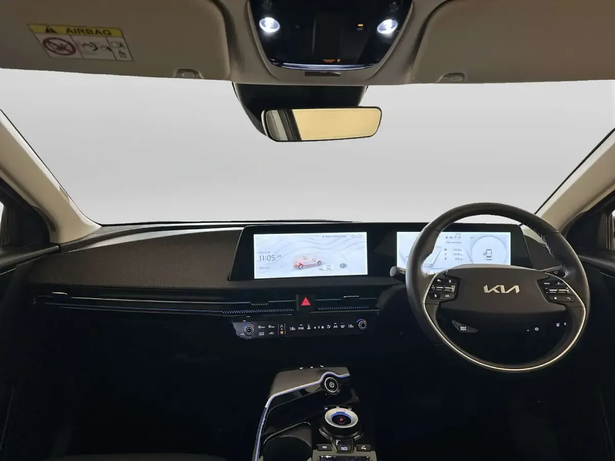 Begagnad Kia EV6 Air 167 kW (228 HK) 2023 Svart SUV