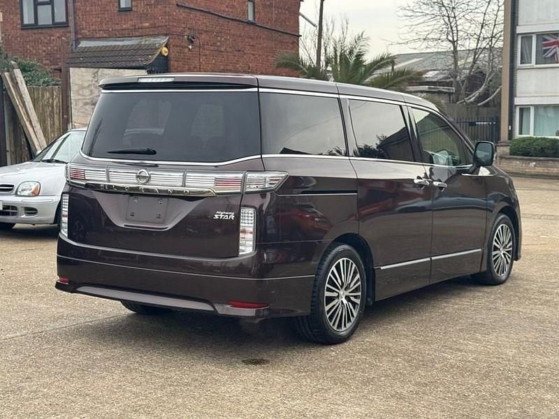 Used Nissan Elgrand 2018 Brown MPV