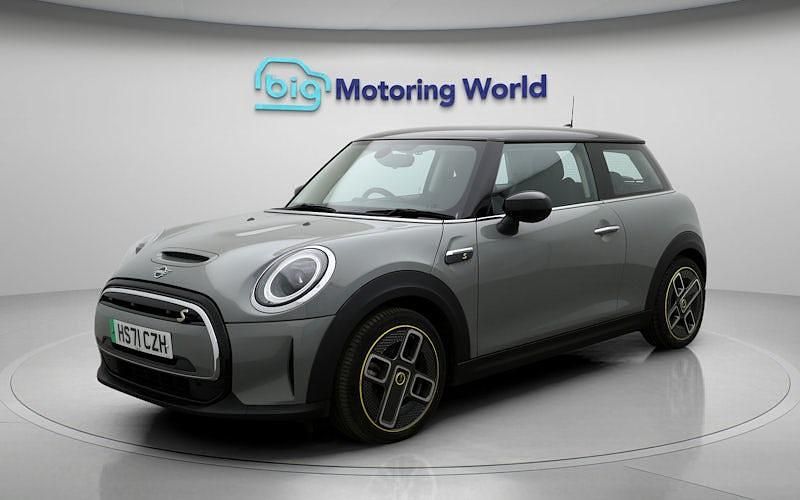 Used Mini Cooper Level 1 135 kW (184 HP) 2023 Hatchback
