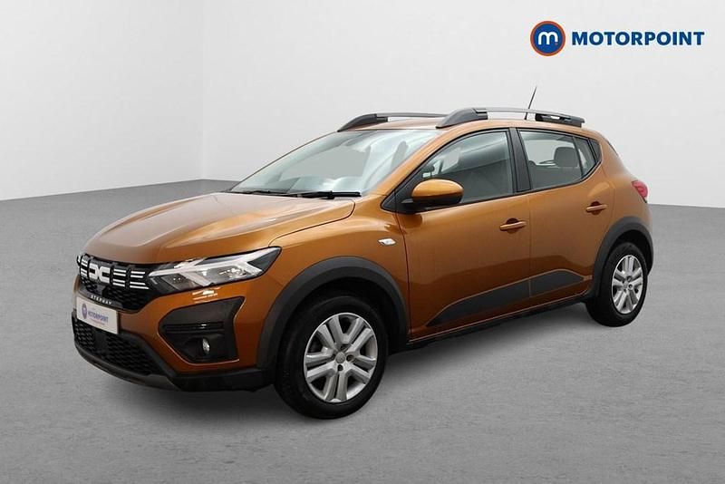 Used Dacia Sandero Expression 2023 Orange Hatchback