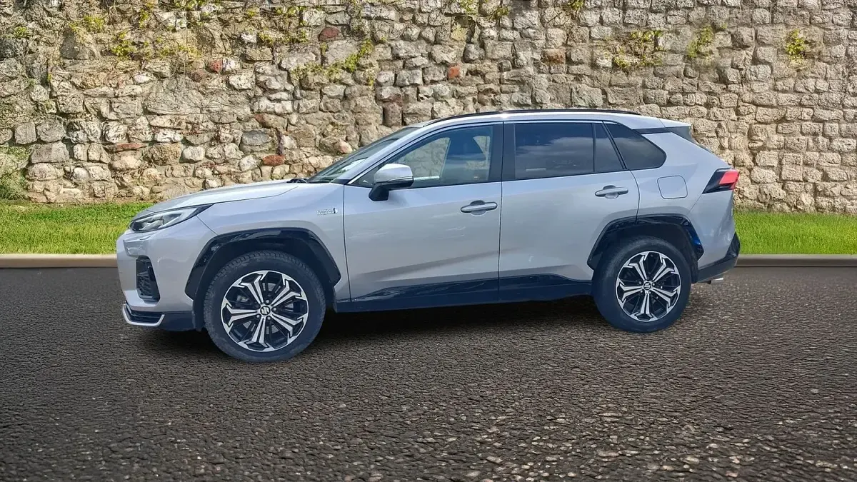 Used Suzuki Across 287 HP (211 kW) 2023 Silver SUV