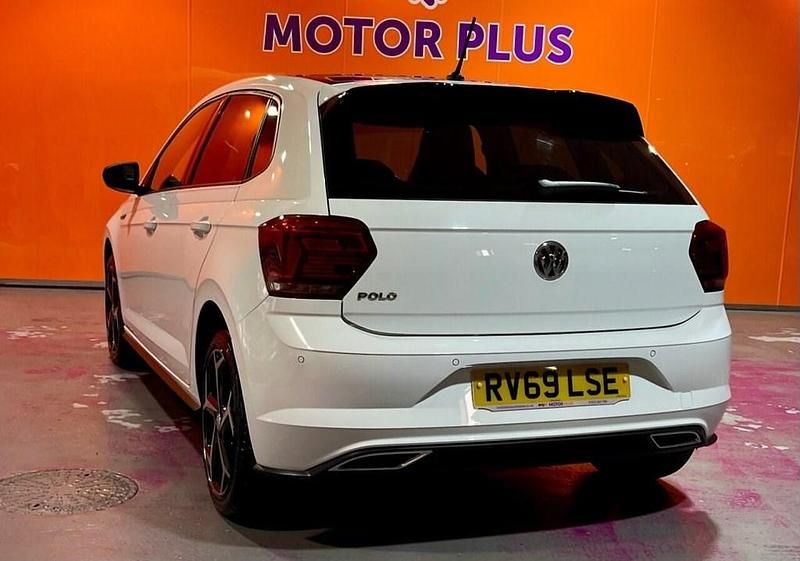 Used VW Polo R-line 115 HP (84 kW) 2019 White Hatchback