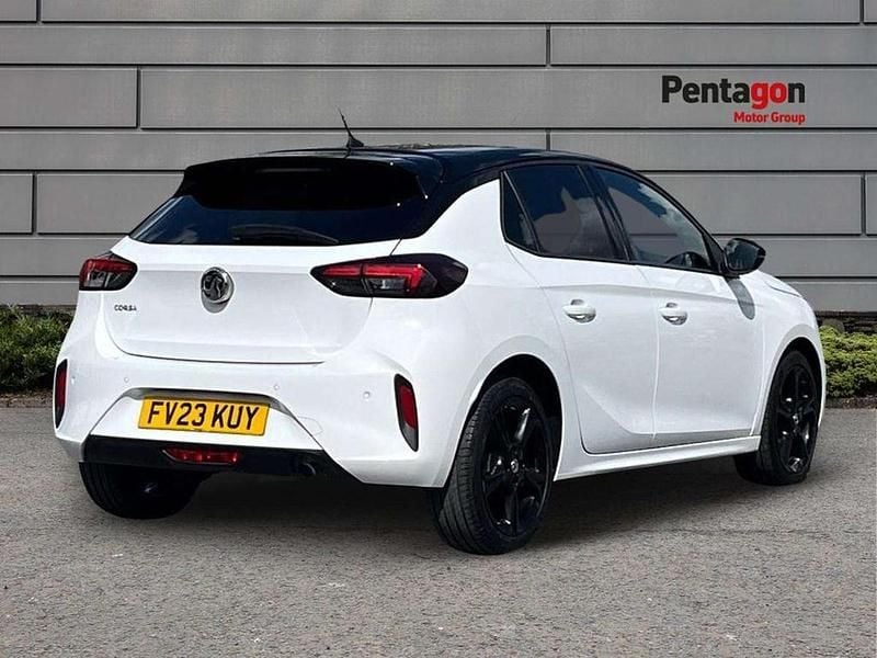 Used Vauxhall Corsa 73 HP (53 kW) 2023 White Hatchback