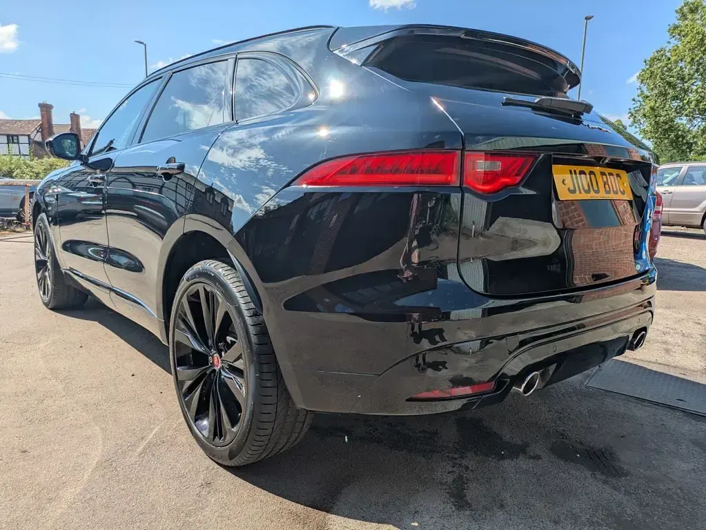Used Jaguar F-Pace S 300 HP (220 kW) 2017 Black SUV