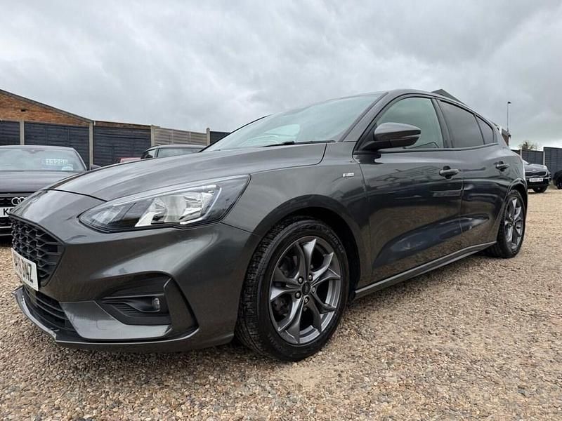 Used Ford Focus ST-Line 125 HP (91 kW) 2019 Grey Hatchback